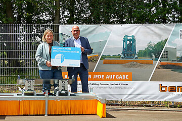 bema CrefoZert Kehr- und Schiebebesen