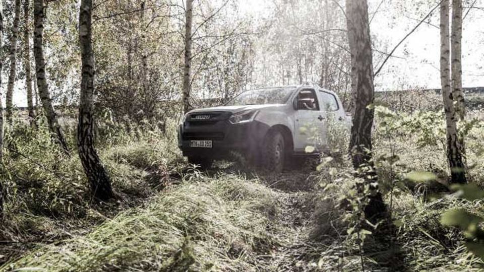 ISUZU D-MAX