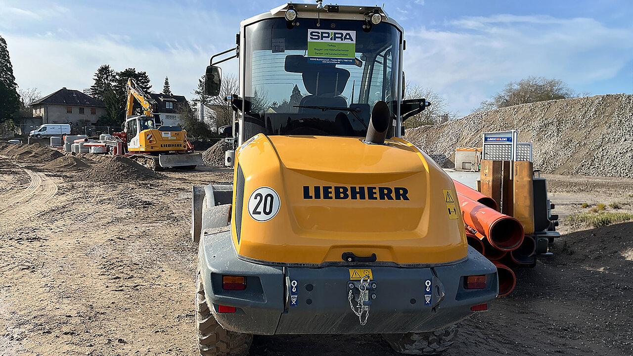 Liebherr Vermietung Erdbewegungsmaschinen