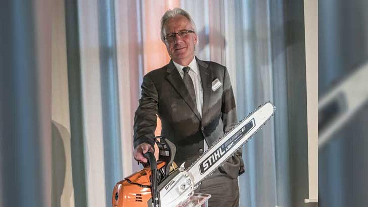 Motorsäge mit elektronisch gesteuerter Einspritzung