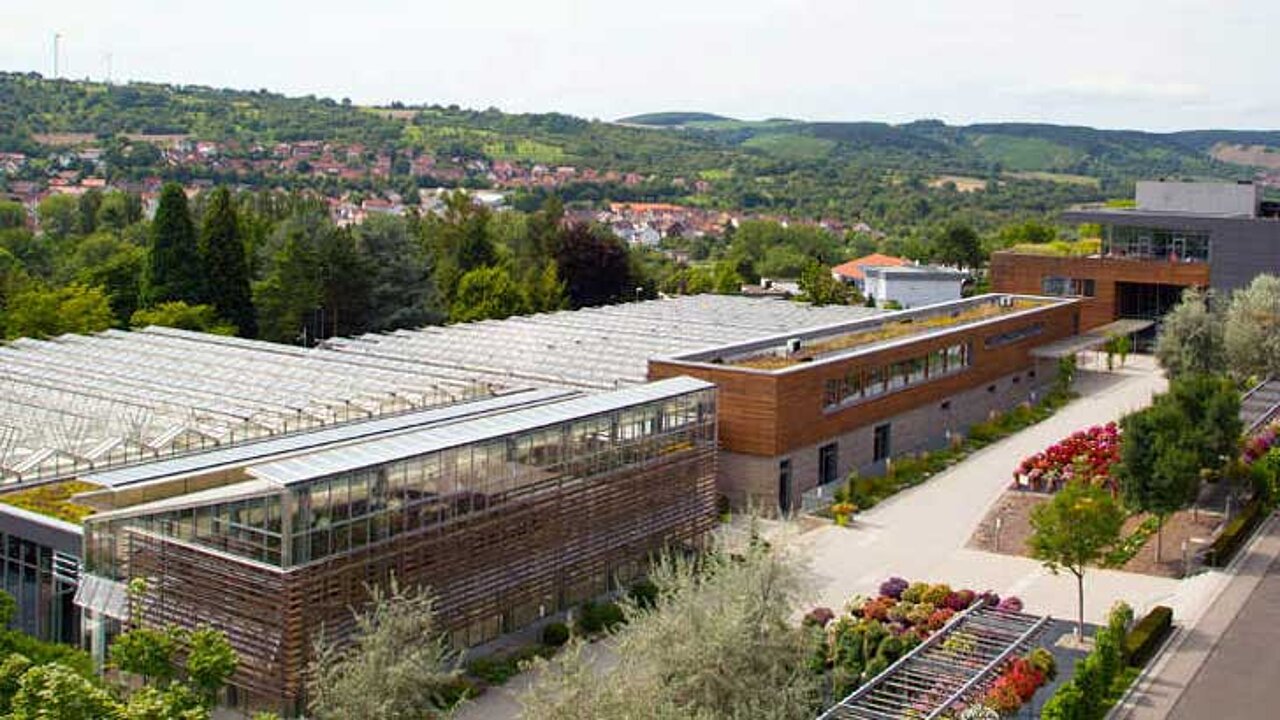 Maschinenhalle am Versuchsbetrieb Stutel