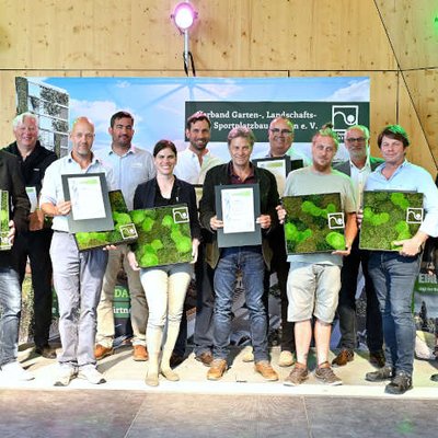 Auszeichnung von sieben GaLaBau-Betrieben