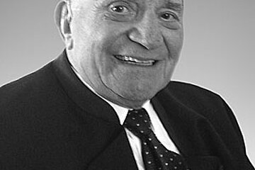 Kurt Hoffmann