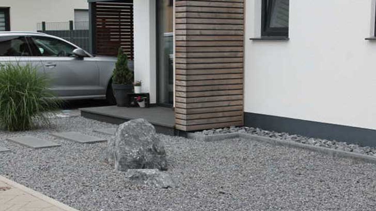 Kies- und Schotteraufschüttung