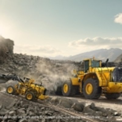 Volvo und Lego Radlader