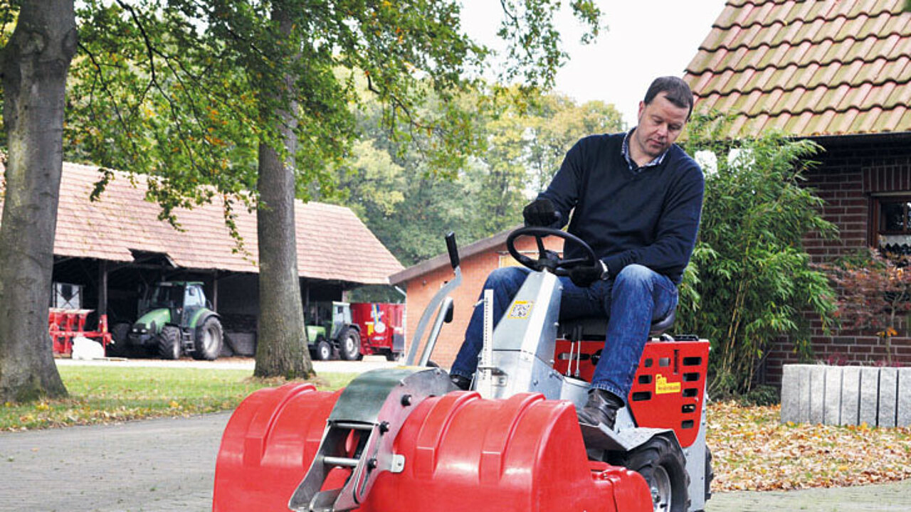 Motorangetriebene Kehrmaschine