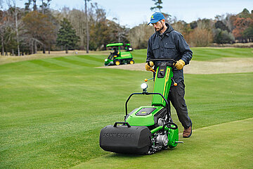 John Deere vollelektrische E-Cut Modelle