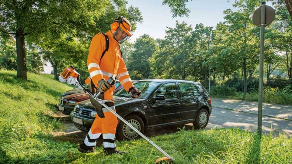 Arbeit mit Freischneidern