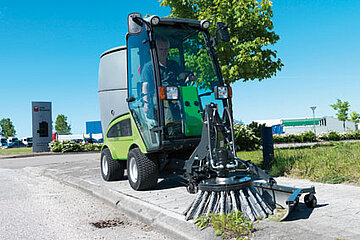 EGHOLM 2200 Wildkrautbürste