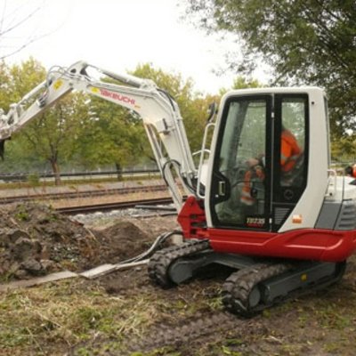 Takeuchi TB 235