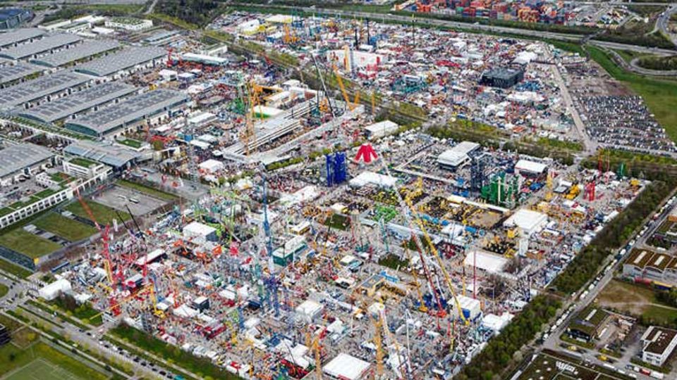 bauma aus der Vogelperspektive