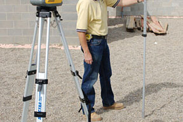 LL100 Spectra Precision