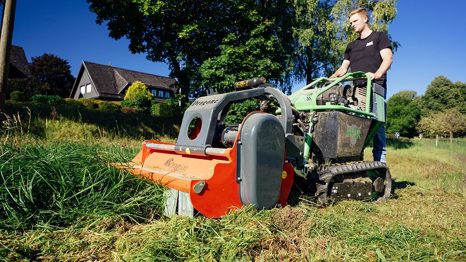 VOGT Schlegelmulcher am MOX Geräteträger