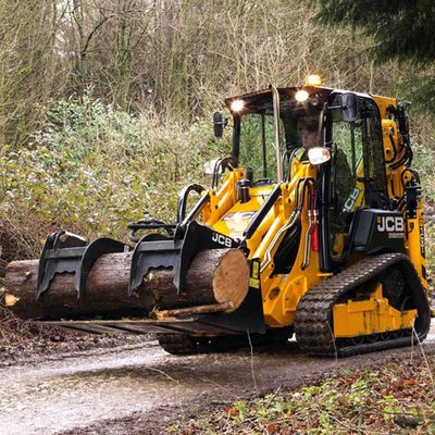 Baggerlader mit Raupe von JCB