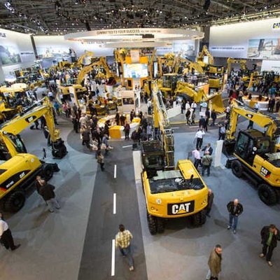 Radlader auf der bauma