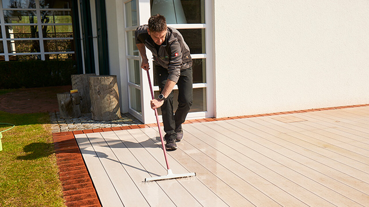 Terrassenreinigung