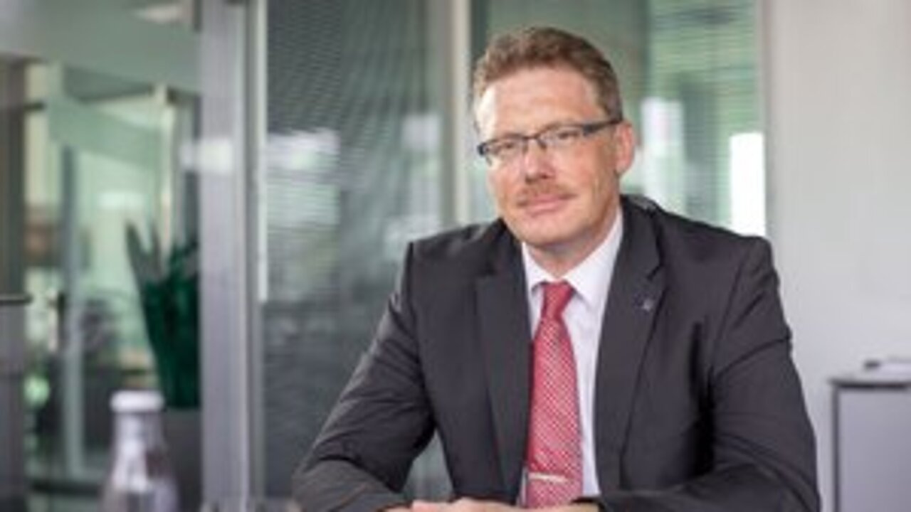 Dr. Josef Baumert