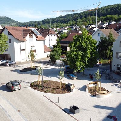 SF-Kooperation Pflasterung am Gemeinshus