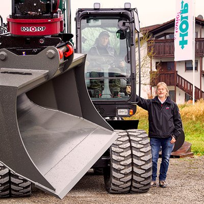 Holp Hitachi Kiesel