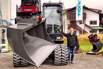 Holp Hitachi Kiesel