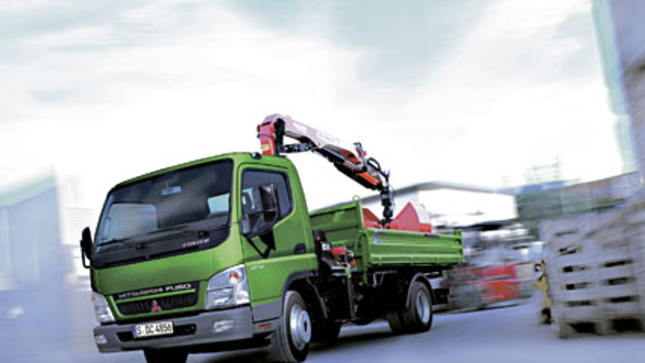 Mitsubishi Fuso Canter Pritschenwagen