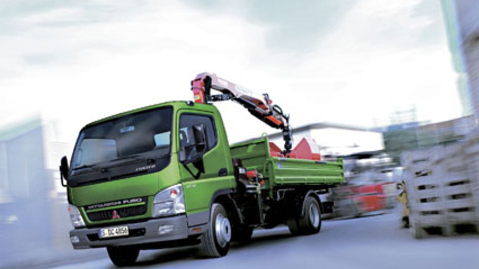 Mitsubishi Fuso Canter Pritschenwagen