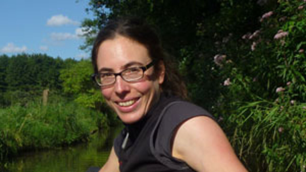 Dr. Christine Schmitt