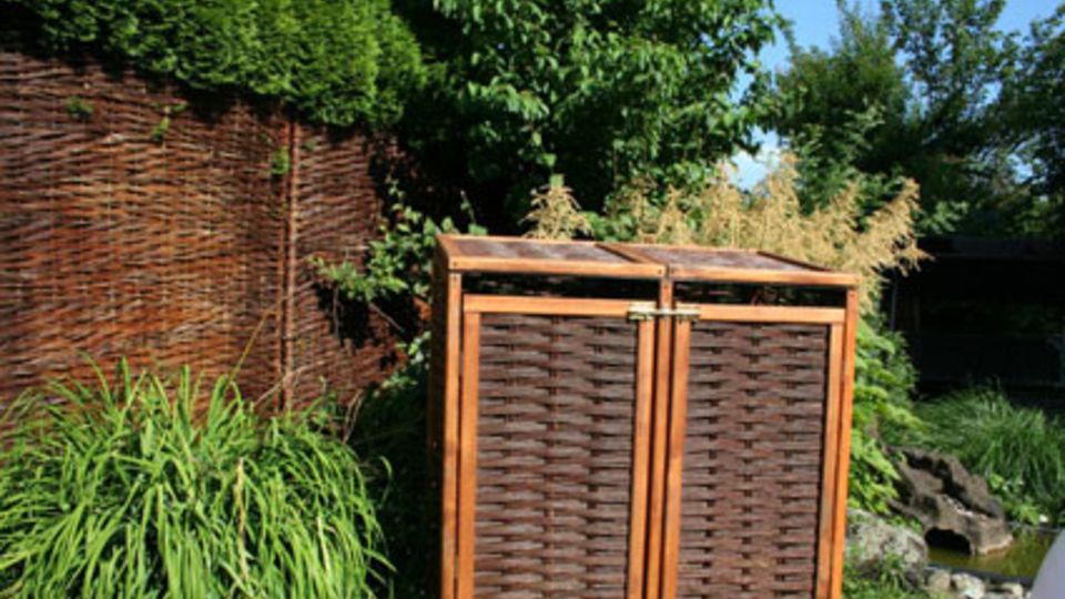 Mülltonnenverkleidung aus Weide