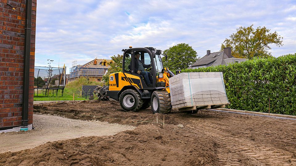 Radlader 2430-2