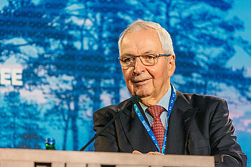 Klaus Töpfer