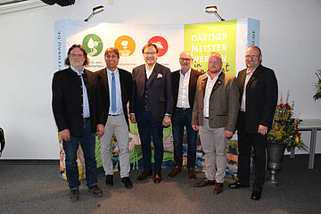 24 neue Meisterinnen und Meister im GaLaBau bei der Abschlussfeier