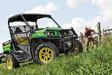 John Deere Gator