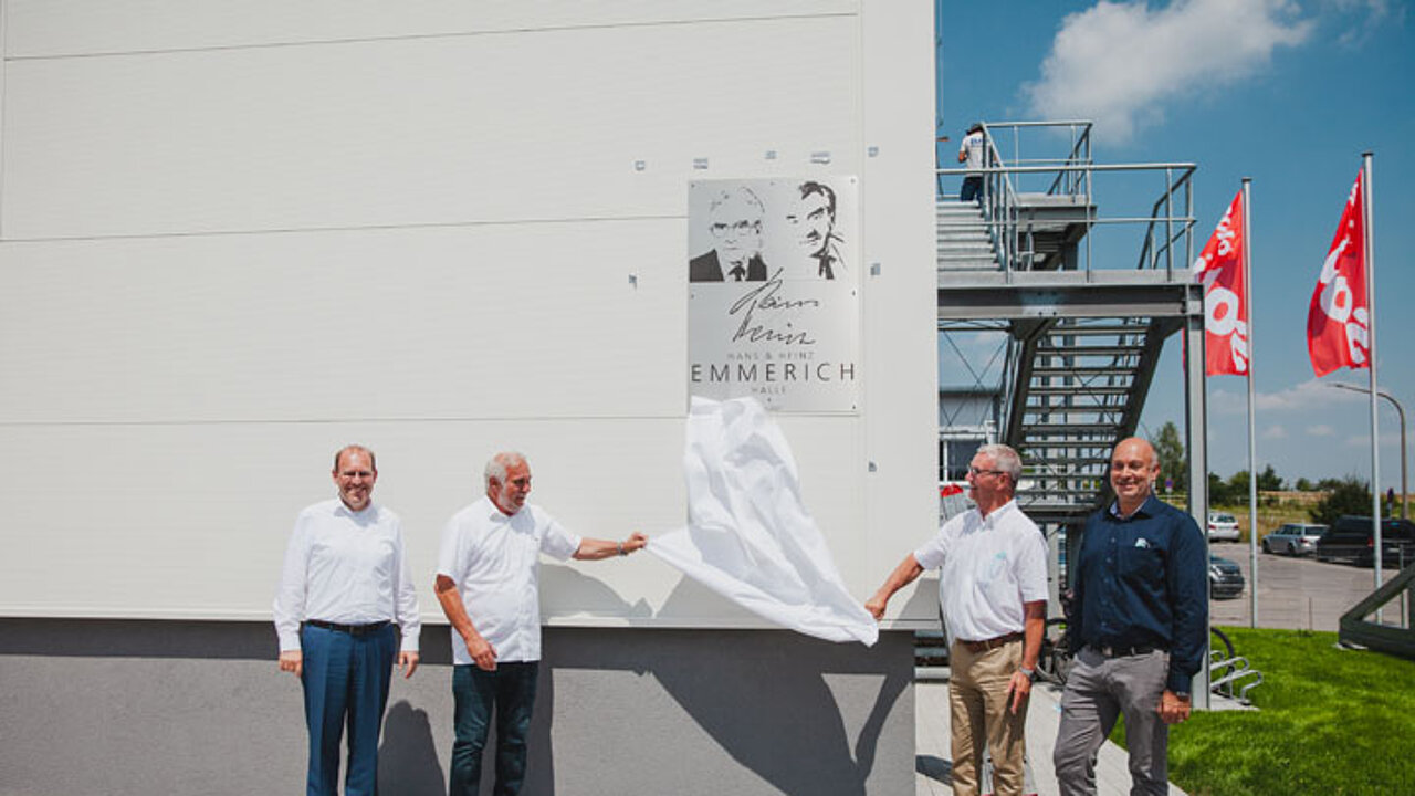 Produktions- und Logistikhalle