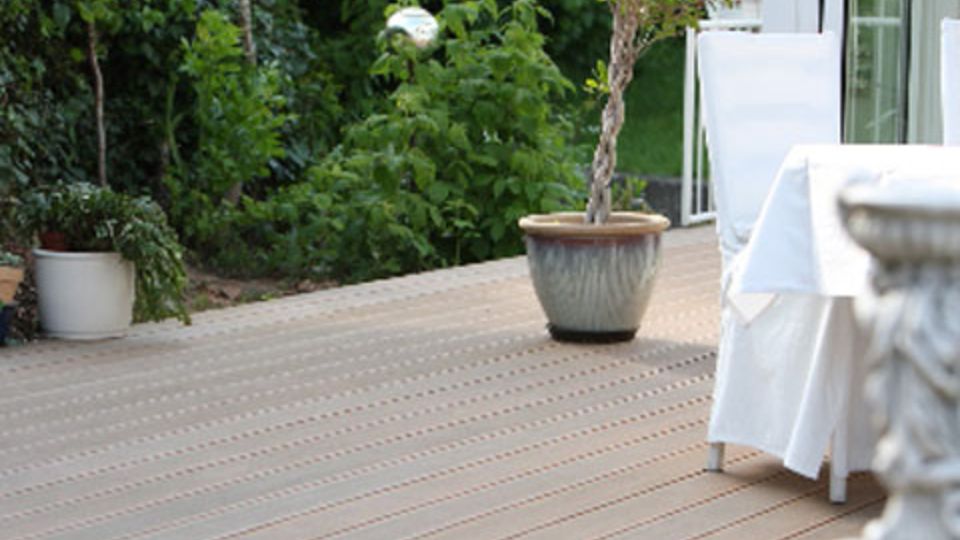 Terrassendielen aus WPC