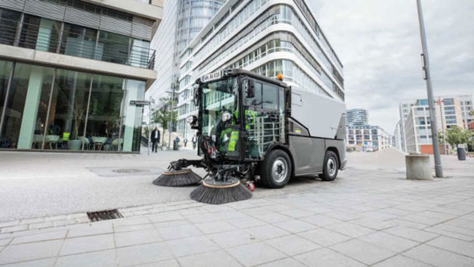 Kompaktkehrmaschine MC 250