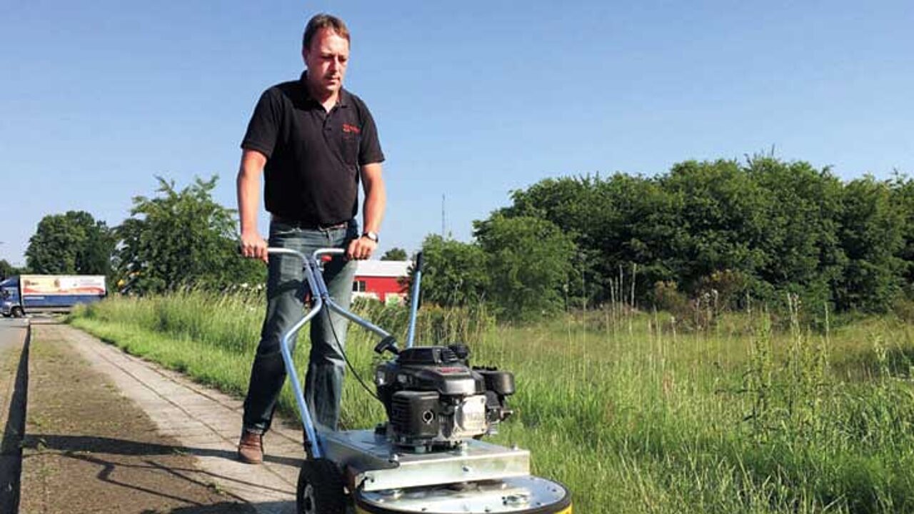 Wildkrautbürste