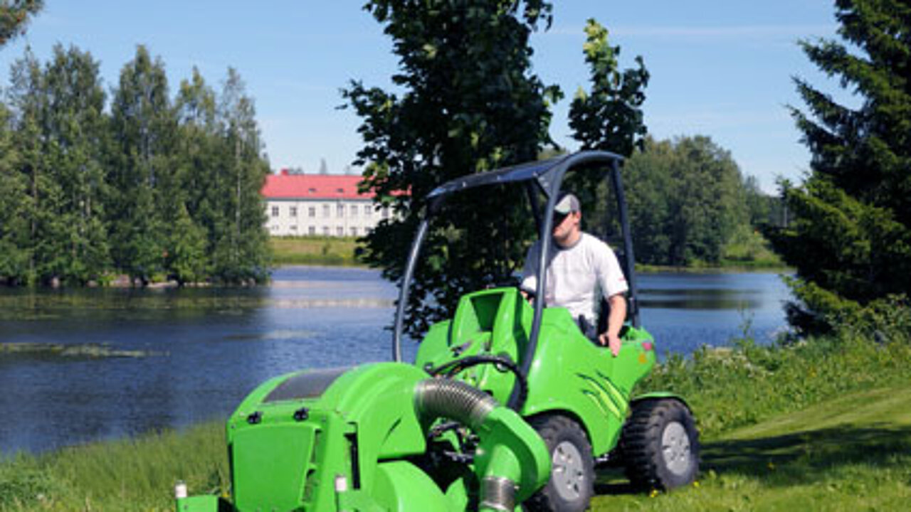 Multifunktionslader Avant 220