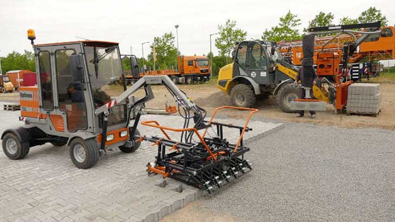 Optimas Pflasterverlegemaschine