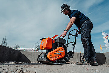 HUSQVARNA CONSTRUCTION Rüttelplatte