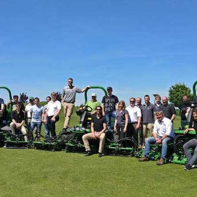 John Deere Mäher