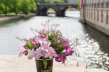 Lonely Bouquet