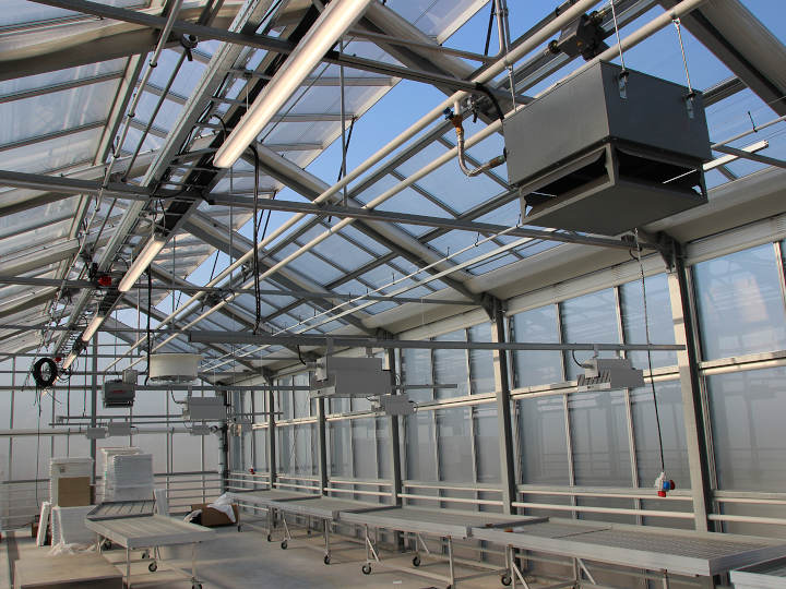 UMSICHT-Forschende entwickeln ressourcensparende Glas-Folien-Dächer